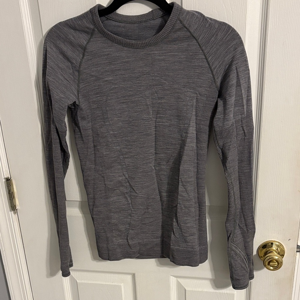 lululemon athletica Gray Thermal Long Sleeve Top